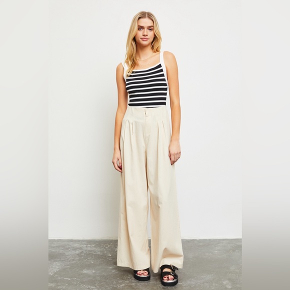 NWOT Knit Cami Stripe Top pre loved - Picture 2 of 5